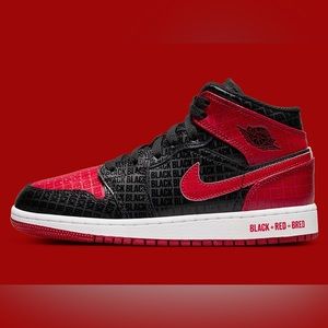Jordan 1 Mid SE Bred Text
